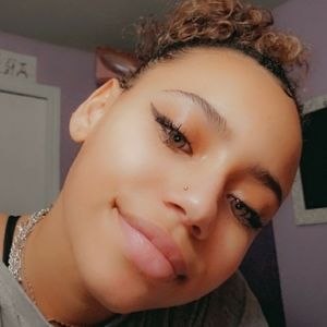 Meet your Posher, Araya